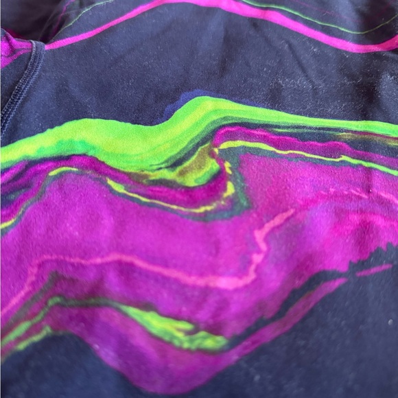 Fabletics Multicolor Activewear Set - Picture 14 of 16